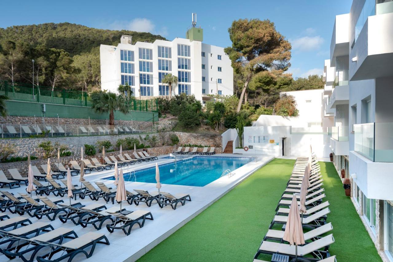 Apartamentos El Pinar Cala Llonga  Exterior foto
