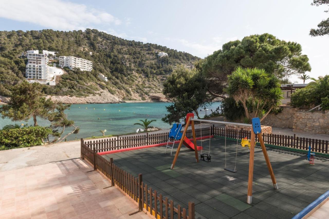 Apartamentos El Pinar Cala Llonga  Exterior foto