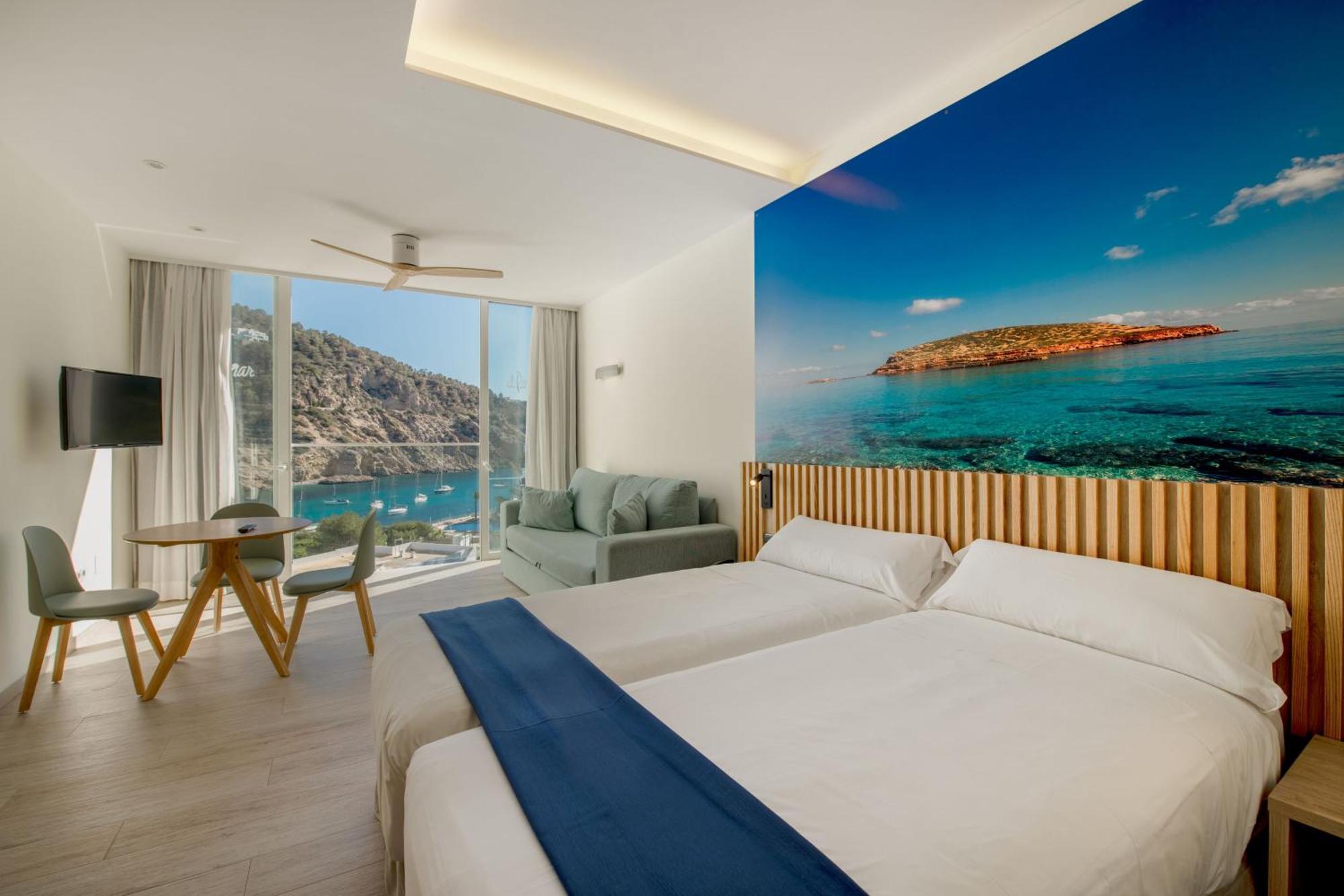 Apartamentos El Pinar Cala Llonga  Exterior foto